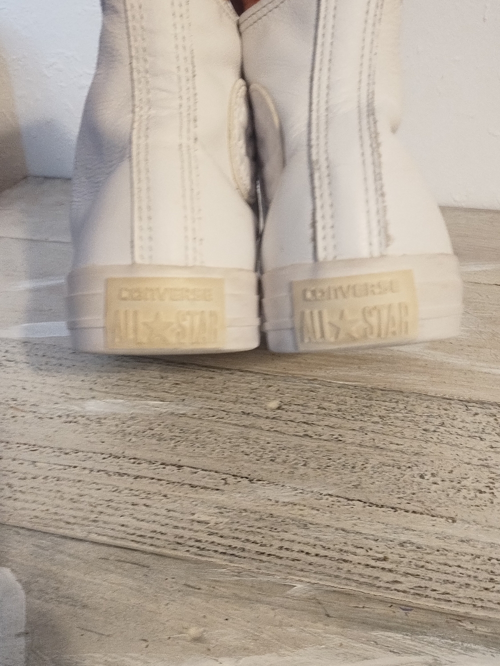 Converse unisex All-Star Chuck Taylor Trainers Hi Top Triple White Leather - Picture 5 of 16